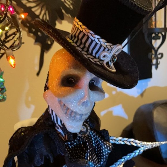 First Part of Halloween Glam The Groom & Pumpkin - Picture 4 of 4